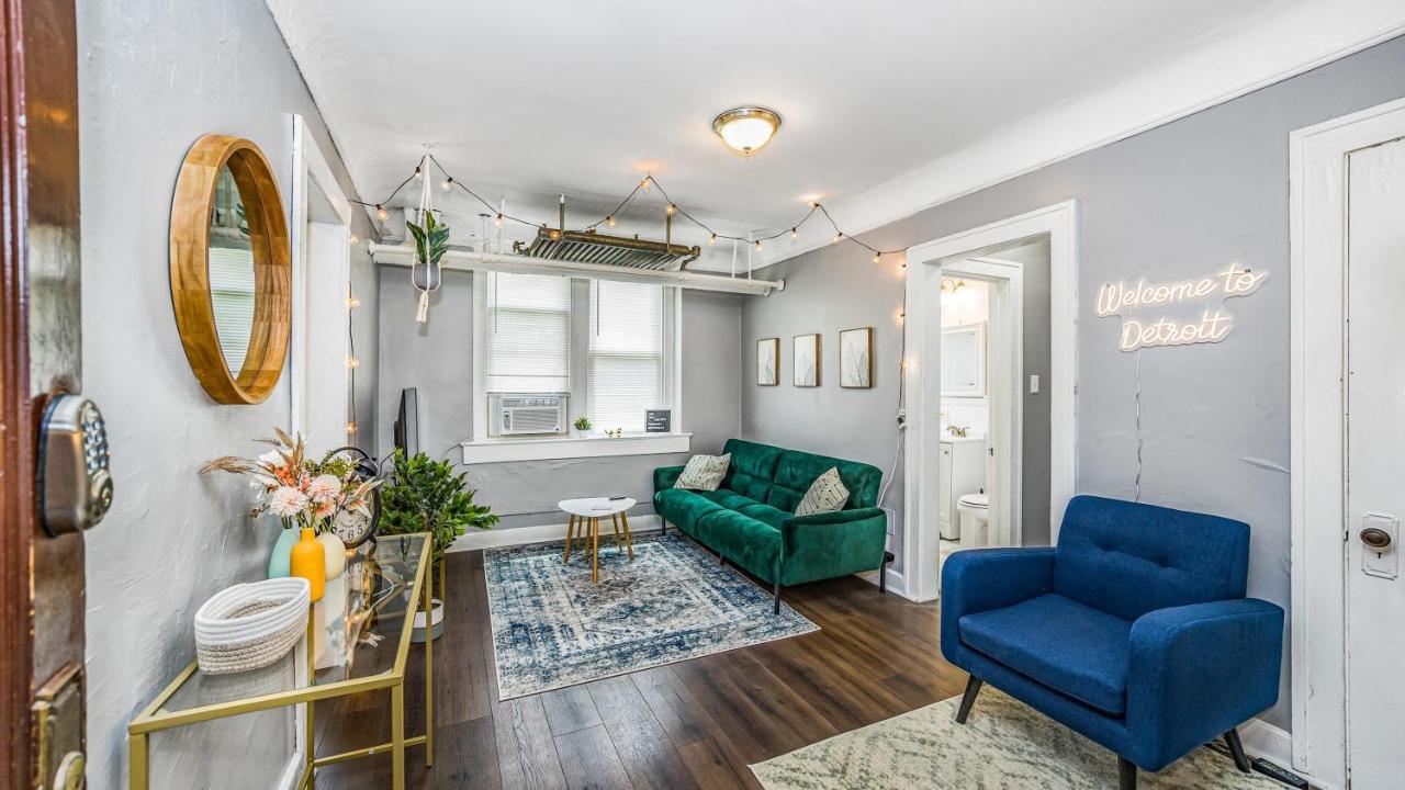 Apartment Experience W Ac Walking Distance From Bars Detroit