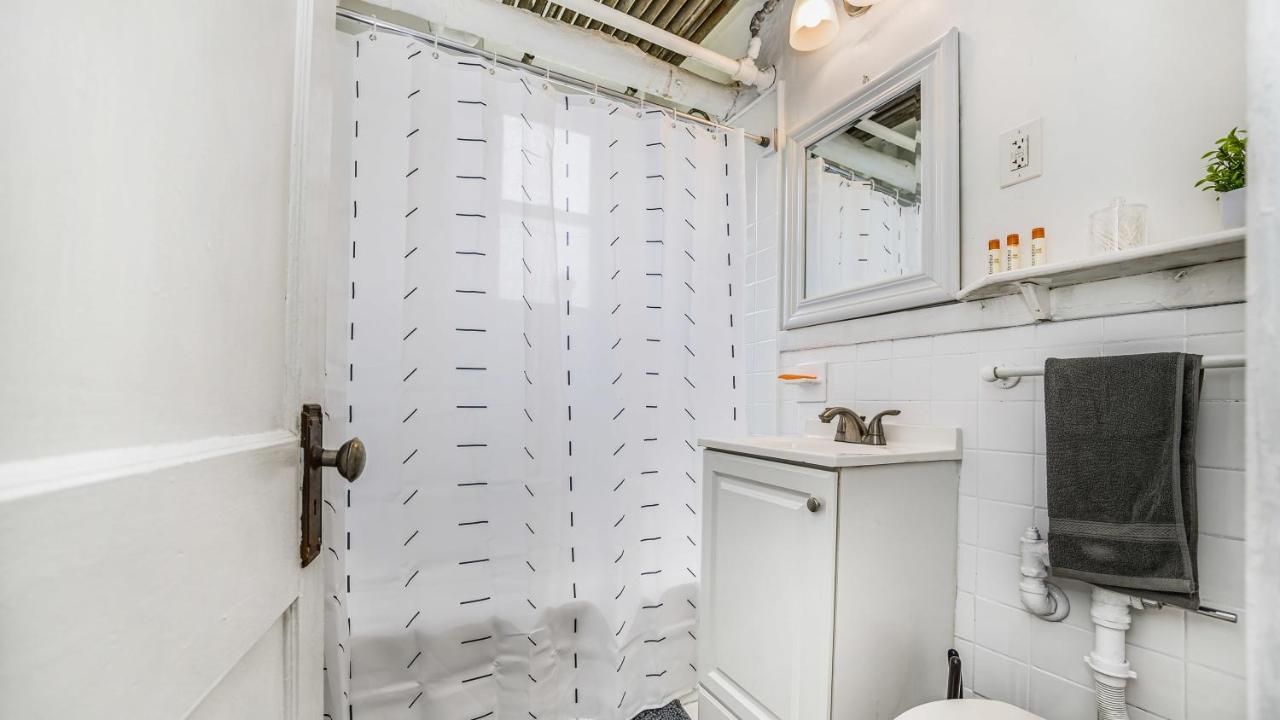 Apartment Experience W Ac Walking Distance From Bars